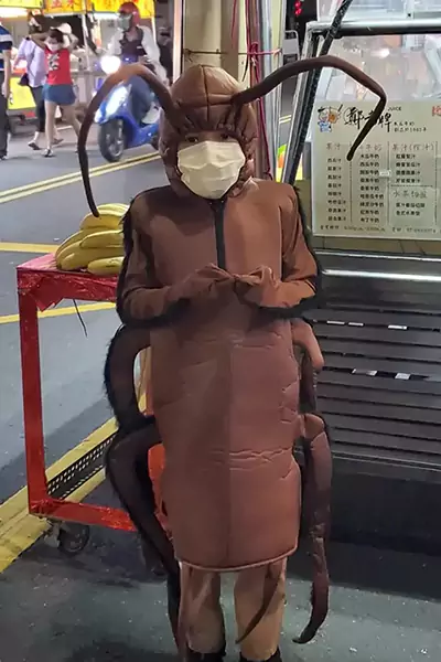 ハロウィンゴキブリスーツ