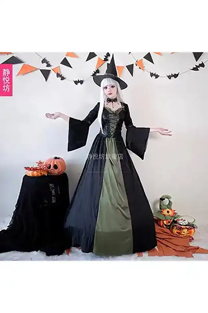 ハロウィンコスプレ女性