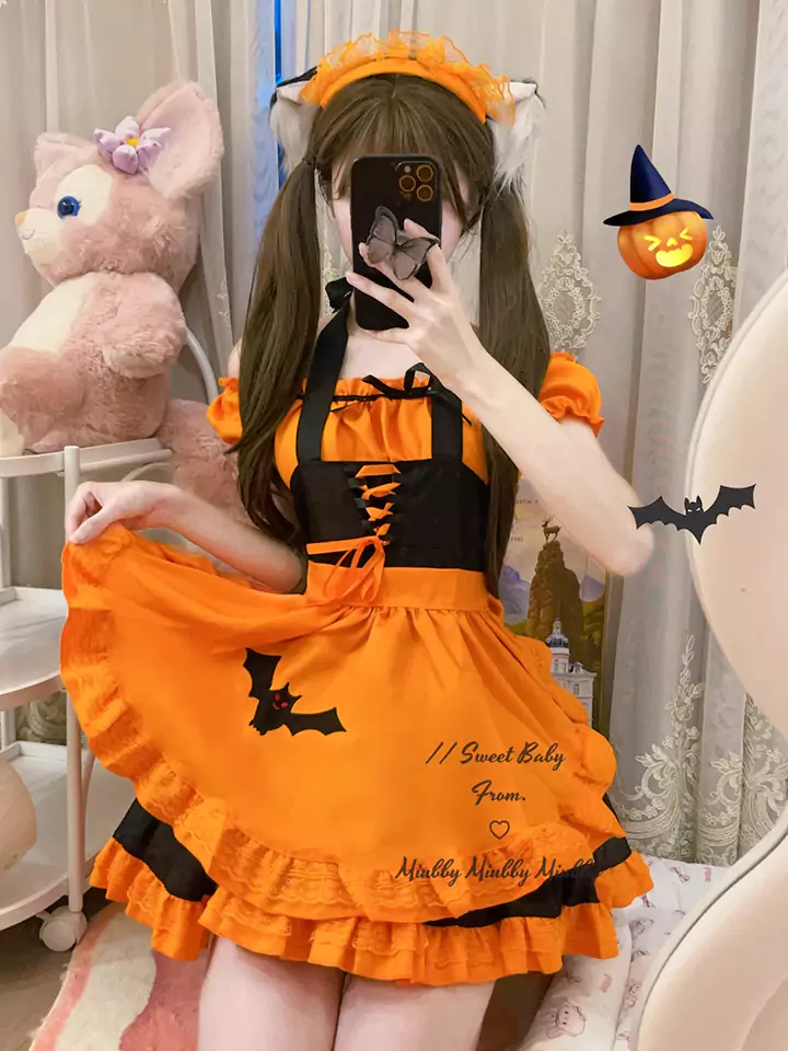 女性のかわいいハロウィンコスチューム